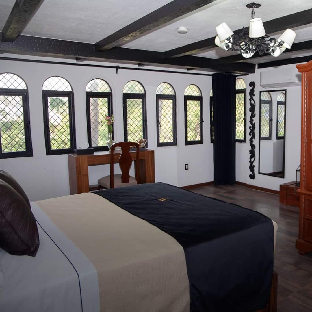 Hotel Boutique La Mansion Guadalajara Bagian luar foto