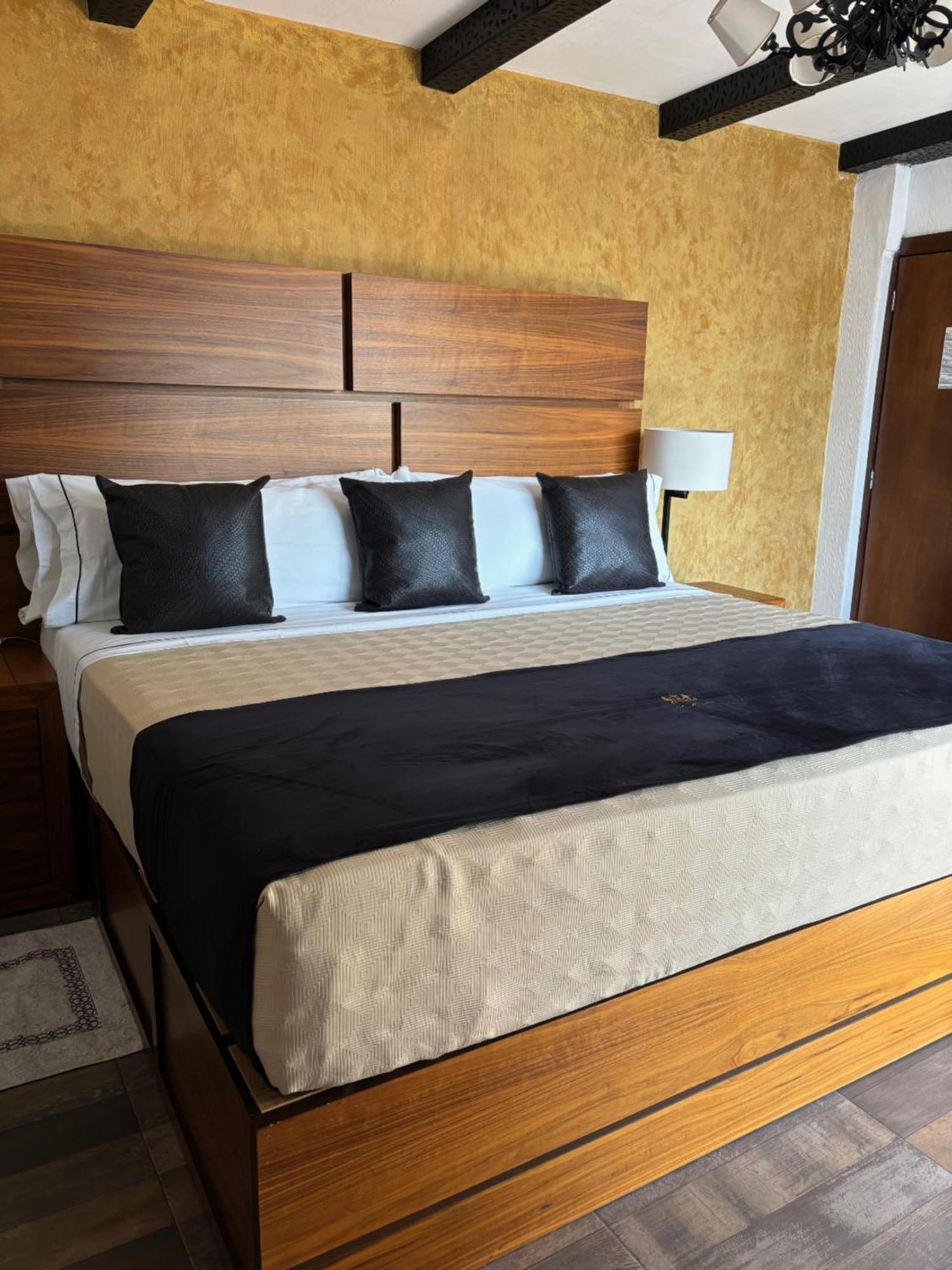 Hotel Boutique La Mansion Guadalajara Bagian luar foto