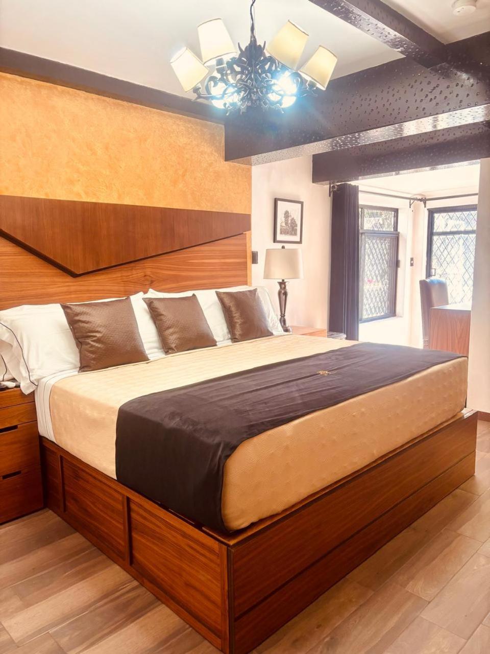 Hotel Boutique La Mansion Guadalajara Bagian luar foto