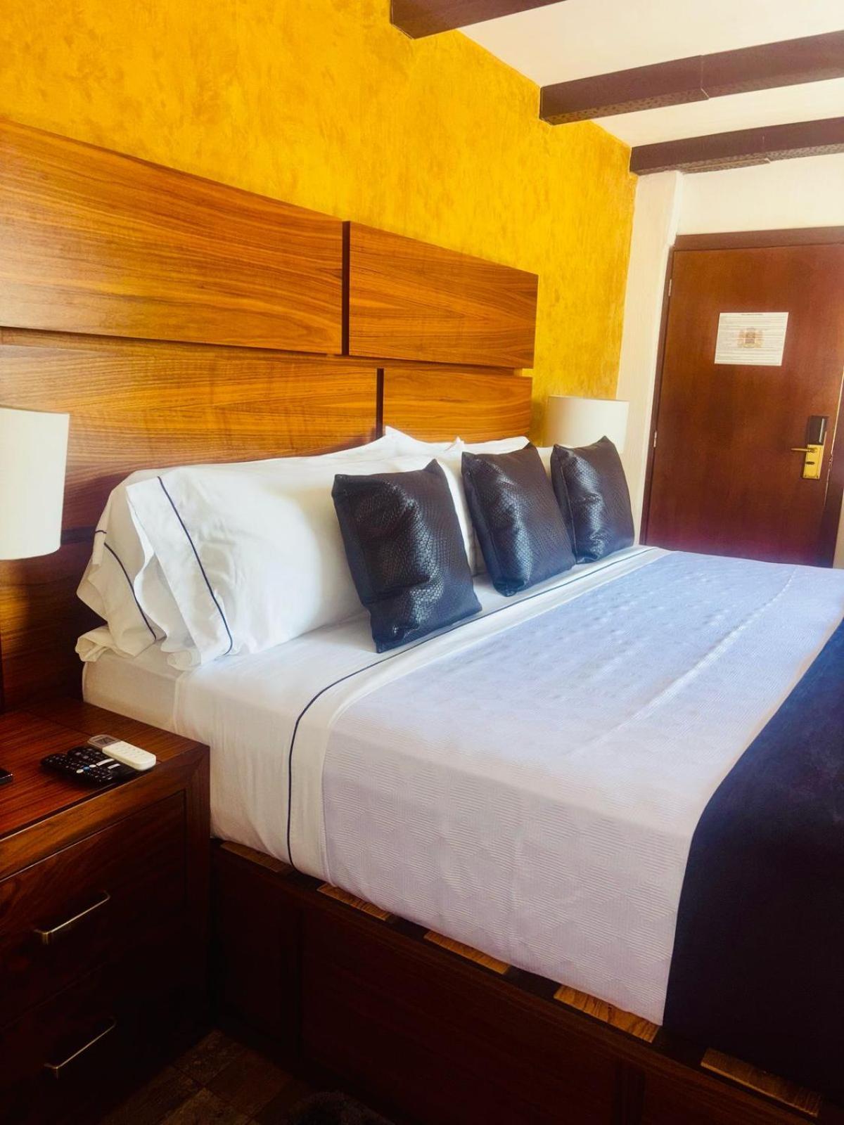 Hotel Boutique La Mansion Guadalajara Bagian luar foto